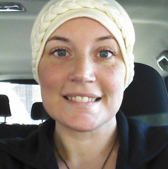 Meet your Posher, Angee - Picture 4 of 4